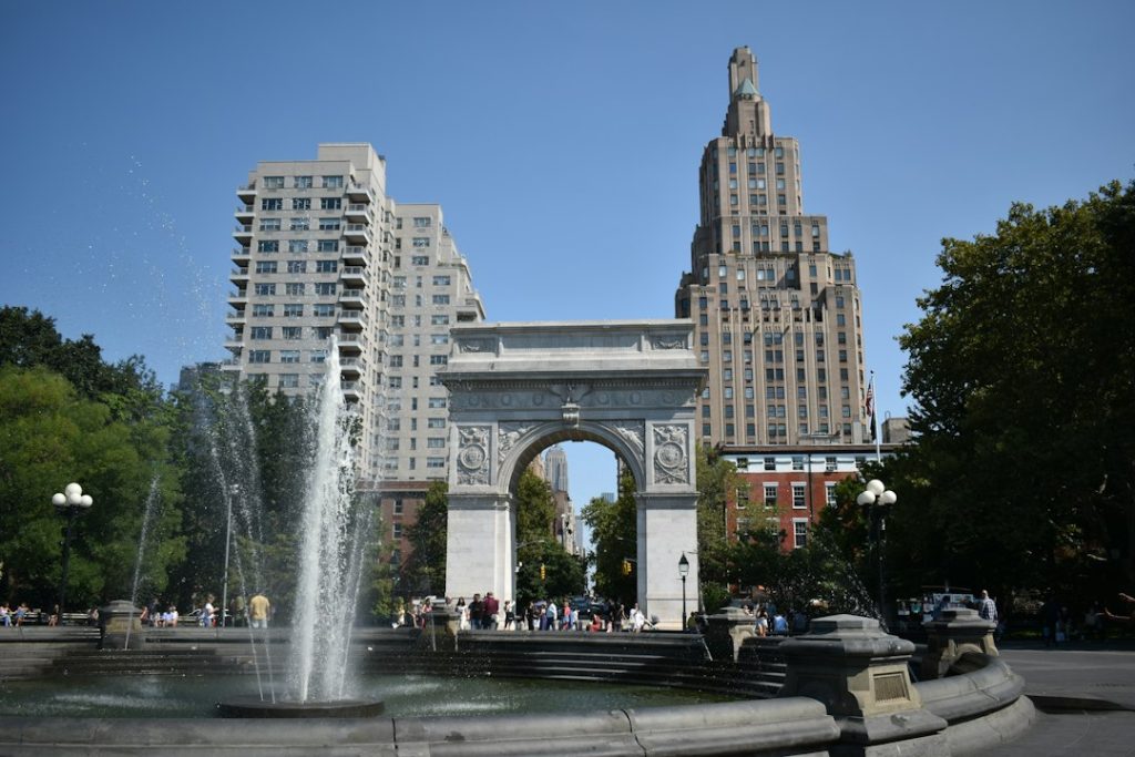 Washington Square Park fountain and arch on a sunny day