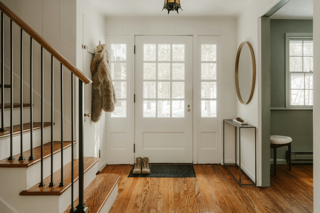 A bright foyer with a clear route to the front door